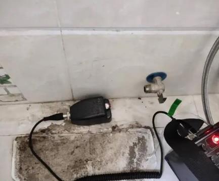 朝天屋顶漏水维修公司分享下卫生间漏水的危害及解决方法